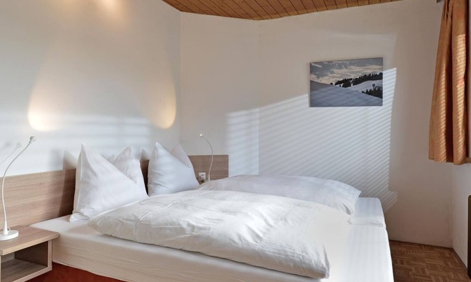Soell Apartment | App. Bunny, 2 bedrooms, separate toilet and shower - house fable