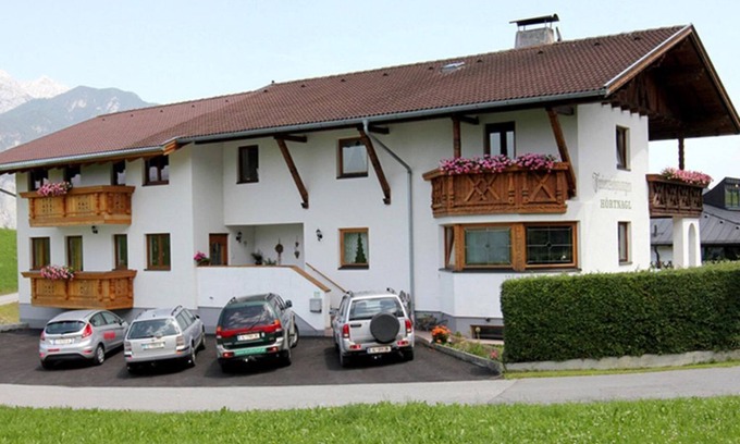 Oberperfuss Apartment | App. Cornflower/2 bedrooms/shower, WC - Studlerhof Hörtnagl