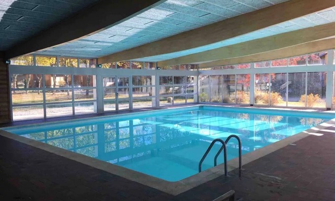Saint-Laurent-en-Grandvaux Apartment | Appart. Lumineux Pour 4pers. Avec Piscine Chauffée