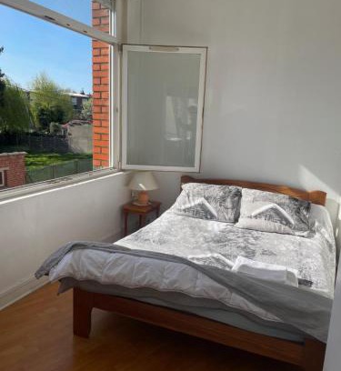 Mons-en-Baroeul Apartment | Appart 58m2 calme et lumineux - Metro à 5 min