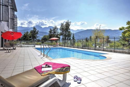 Montbonnot-Saint-Martin Apartment | Appart'City Confort Grenoble Inovallée