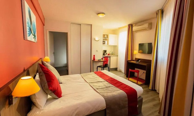 Clemenceau Apartment | Appart'Hotel Sea & Golf City Perpignan Center* - Comfort Studio 1 or 2 People