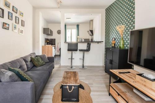Cote Est Soquence Apartment | Appart'LH - Stationnement gratuit - B'PAM