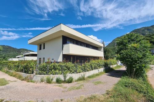 Martignano Apartment | Appartamenti moderni, luminosi e tranquilli con parcheggio privato - Agritur La Tenuta