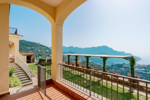 Scala Apartment | Appartamento Anna in Villa Laura