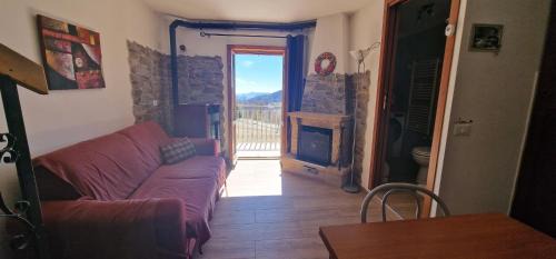 Pizzoferrato Apartment | Appartamento in una valle di Luce