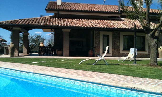 Artena Apartment | Appartamento in Villa degli Ulivi