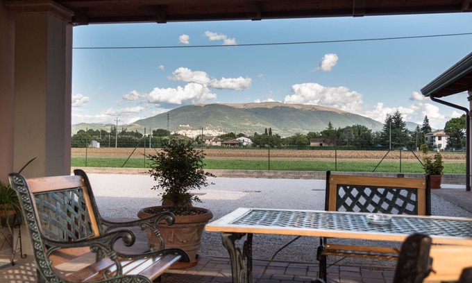Bastia Umbra Apartment | Appartamento per Famiglie con Cucina Privata