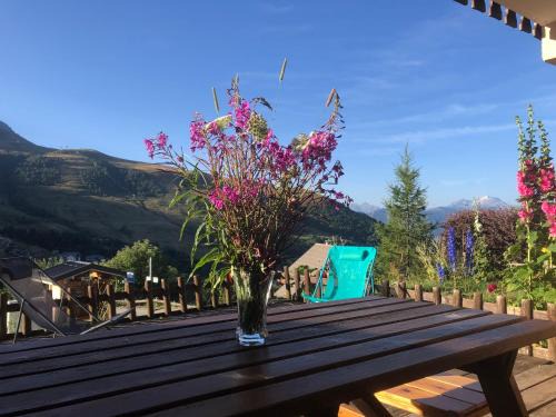 Montgellafrey Apartment | Appartement avec terrasse magnifique vue montagne