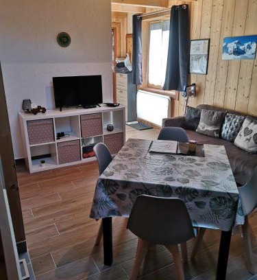 Villar-d'Arene Apartment | Appartement à la montagne