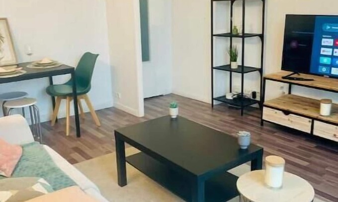 Charenton-le-Pont Apartment | Appartement aux Portes de Paris