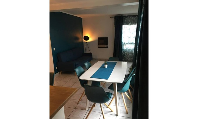 Quartier Centre Ville Apartment | Appartement Accueillant à une Demi-heure de Paris