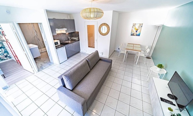 Tonkin Sud Apartment | Appartement cosy avec balcony and garage-Charpennes