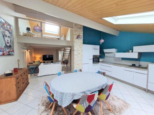 Bar-le-Duc Apartment | Appartement Cosy au Centre-Ville - Idéal pour Explorer Nancy et Verdun! - FR-1-585-84