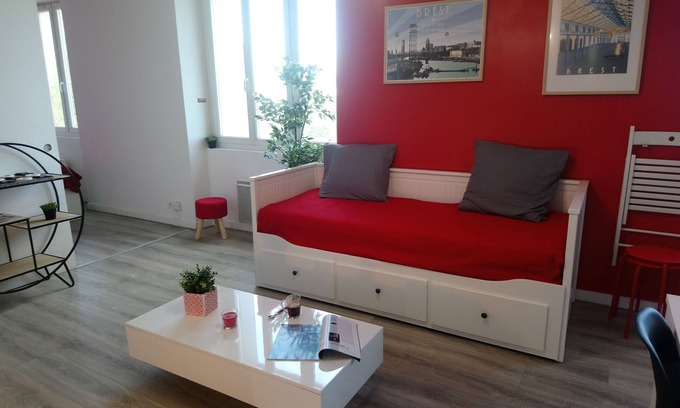 Downtown Apartment | Appartement Cosy Brest Les Capucins 6 vue sur le port