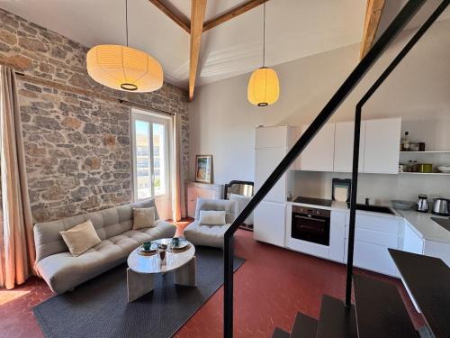 Carqueiranne Apartment | Appartement cosy proche du port, des plages et des restaurants