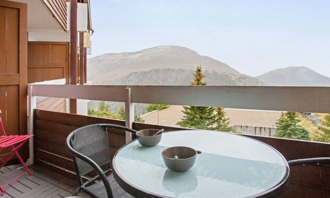 Eclose-Ouest Apartment | Appartement des Horizons - Welkeys