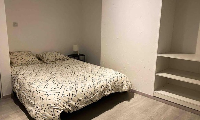 Givet Apartment | Appartement Essentiel