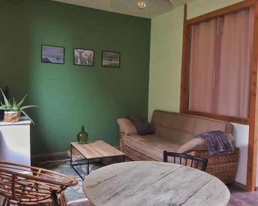 Limeyrat Apartment | appartement