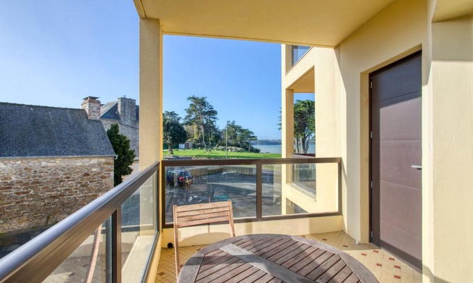 Saint-Jacut-de-la-Mer Apartment | Appartement charmant à Saint-Jacut-de-la-Mer avec balcon