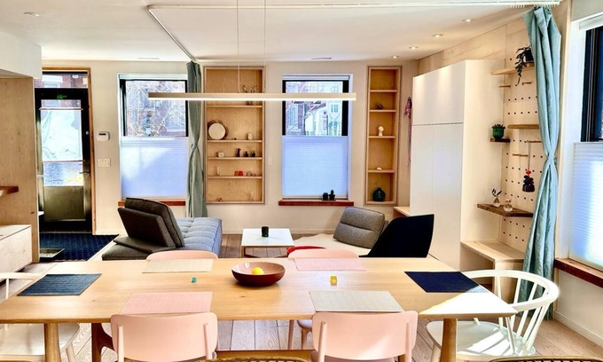 Outremont Apartment | Appartement -GC- cosy & original sur le Plateau Mont-Royal