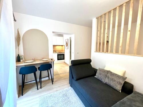 Miribel Apartment | Appartement ~ L'Amour à la Plage ~ à 15min de Lyon