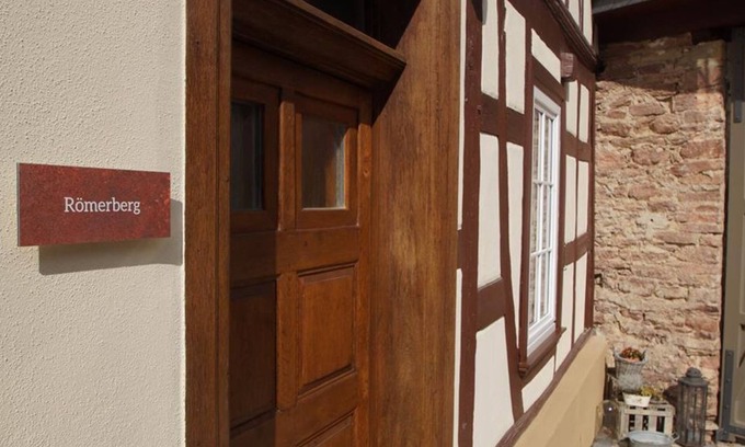Windesheim House | APPARTEMENT Römerberg FACHWERKHAUS - LindenONE vacation apartments