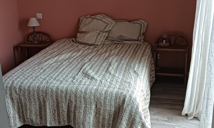 Vielle-Chapelle House | Appartement se Trouvant au Premier Étage D'une Maison Individuelle