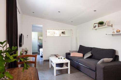 Saint-Menet Apartment | Appartement T2 dans les pins