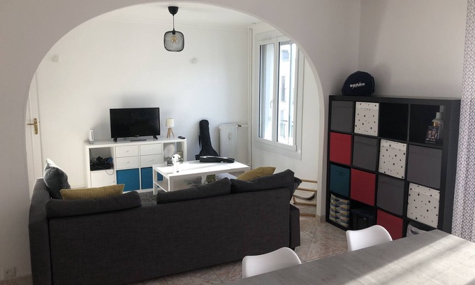 Rive Droite Apartment | Appartement T4 Proche Centre Ville
