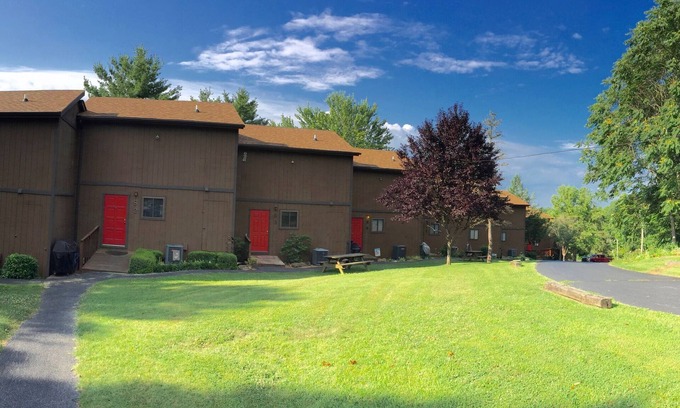 Jamestown Condo | 🍎APPLE VALLEY RESORT🛟Lake Cumberland Condo closest to Wolf Creek Dam & Park!⚓️