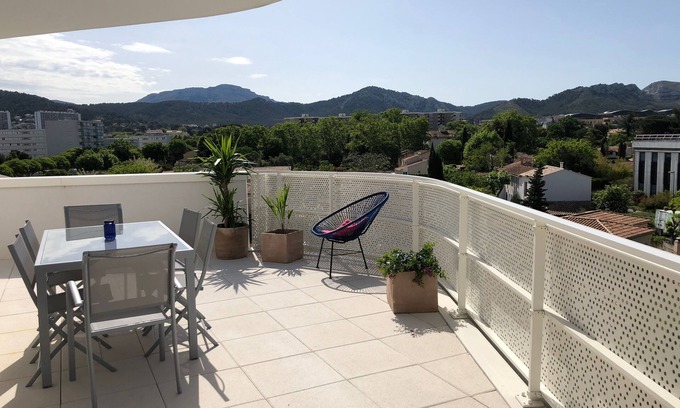 Sormiou Apartment | Appt new, Terrace 70 m2 between Calanques and Sea