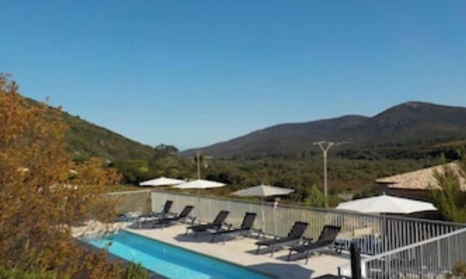 Galeria Apartment | Apt heated pool, wifi, 2 bedrooms, air conditioning, 7 min beach 1 min river