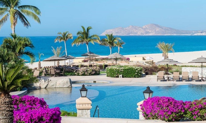 San Jose del Cabo Condo | Aqua Blue Serenity.Chic romantic seaside sanctuary in boutique 5-star resort.