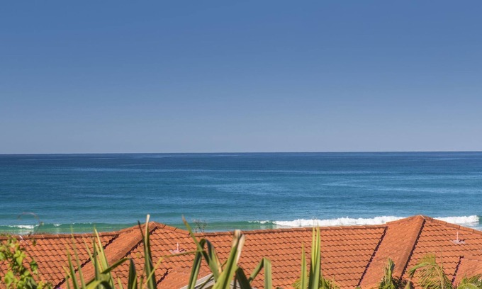 Sapphire Beach Apartment | Aqualuna Beach Apartments 42