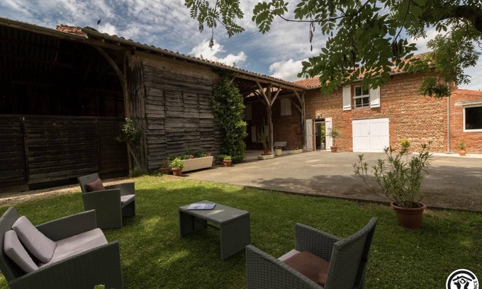 Montesquieu-Volvestre House | Aqui-Naut - Montesquieu-Volvestre