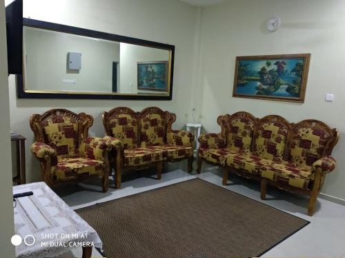 Jementah House | AR Guesthouse (Homestay Muslim)