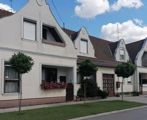 Gyula House | Aranka Apartman