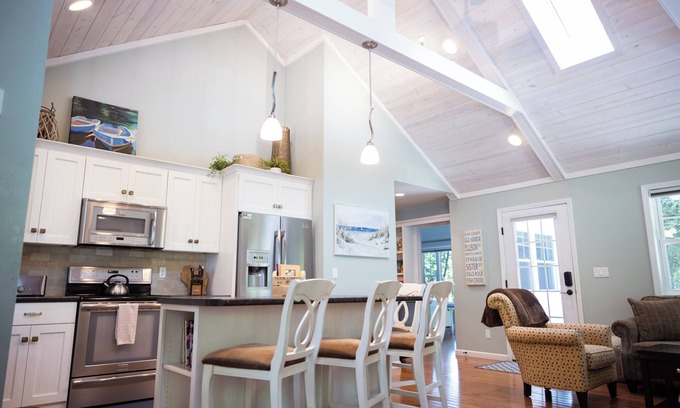 Baileys Harbor House | Arbor Cottage , Charming Wooded Cottage Minutes from Downtown