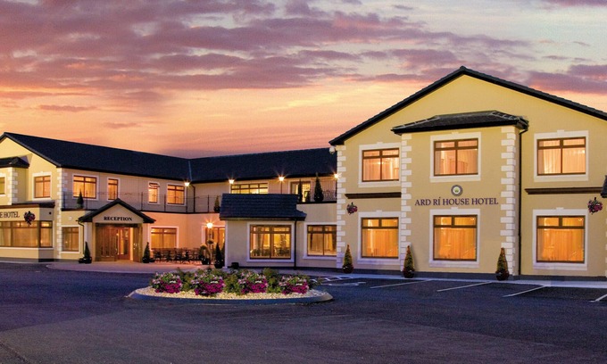 Tuam Hotel | Ard Ri House Hotel
