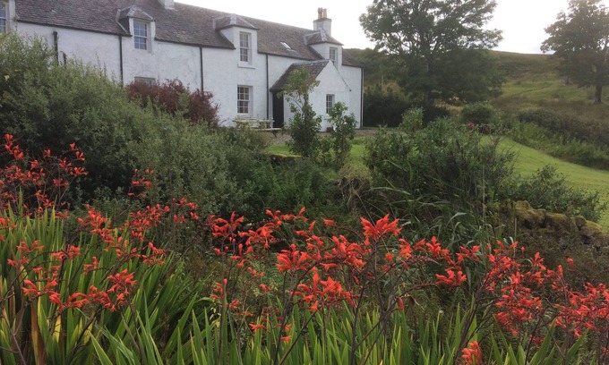 Lerags Cottage | Ardnadrochet Cottage - Traditional Farm Cottage
