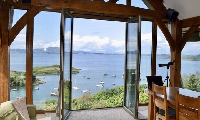 Lochgilphead House | Ardnoe House, Crinan, Argyll PA31 8SW