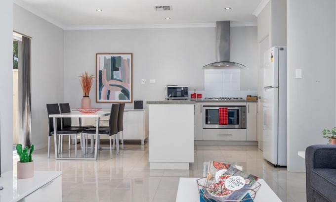 Ardross Villa | Ardross Short Stays