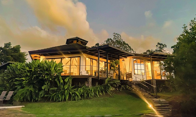 El Tanque House | Arenal Kabata Luxury Home Entire Valley View