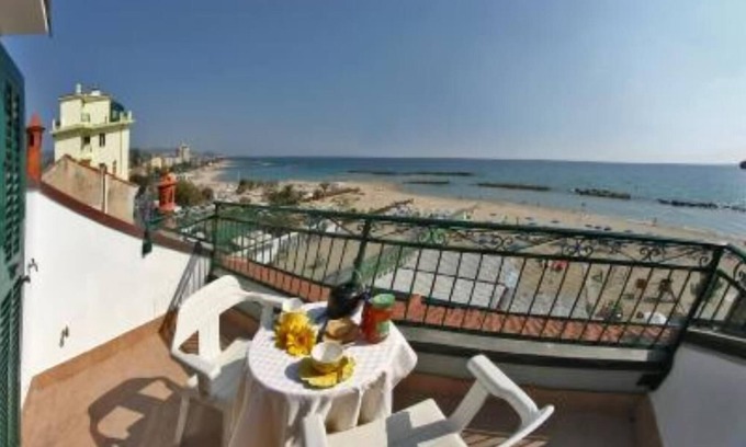 Arma di Taggia Apartment | Arma Di Taggia: Apartment/flat - Taggia