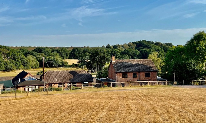 New Forest District House | Arniss New Forest - Eight Bedroom House, Sleeps 20