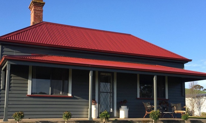 Noorat Cottage | Arnolds of Noorat (Self contained cottage)