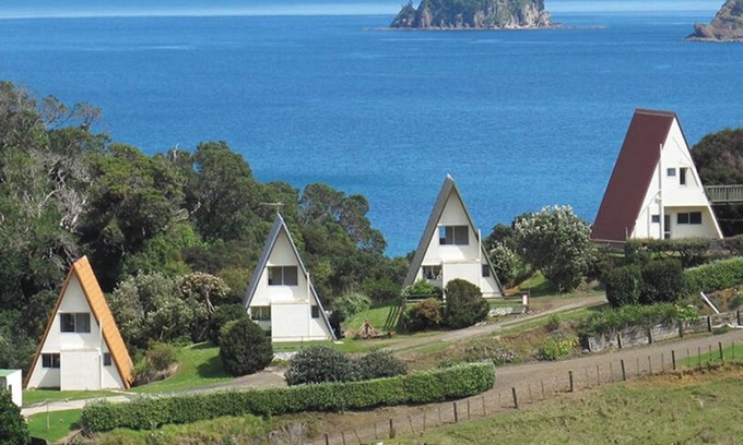 Amodeo Bay Apartment | Aroha A-Frames - Whare Iti
