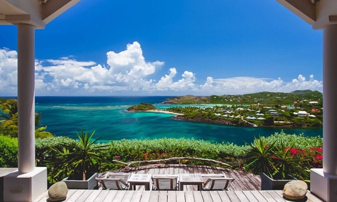 Mont Jean Villa | Arrowmarine - A luxury 3 bedroom villa located in the private estate of Montjean