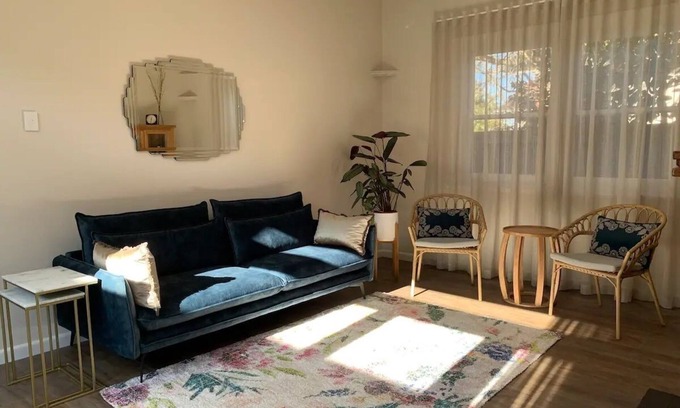 Warragul Cottage | Art Deco Cottage.
